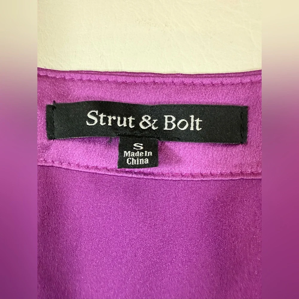 Strut and Bolt purple wrap bodysuit FLAW size small (Bin X) - Picture 3 of 10